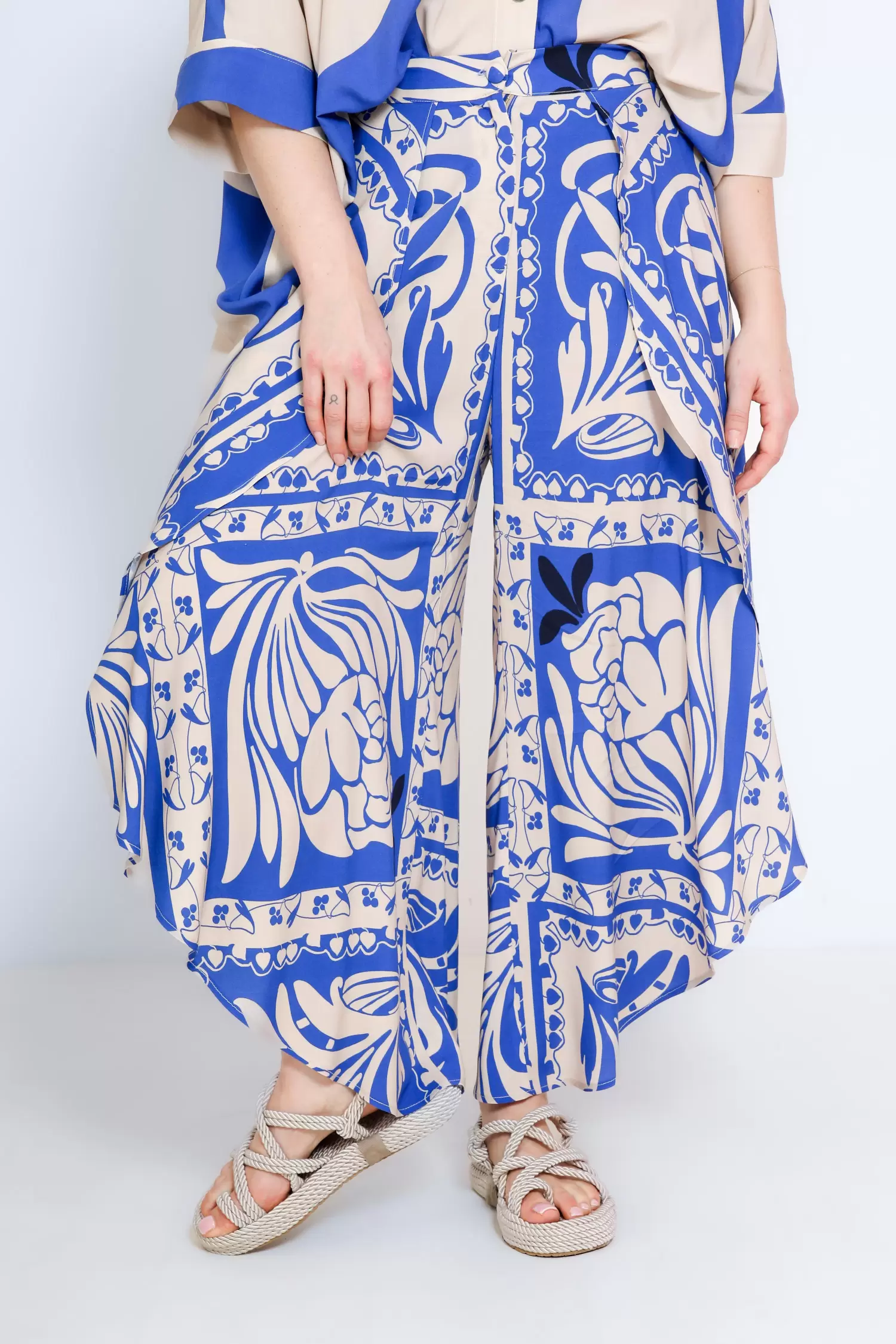 Printed harem pants